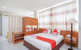 Maumu Hotel & Lounge